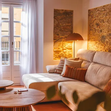 Apartman Bravissimo Calderers El Cavall, In The Old Town